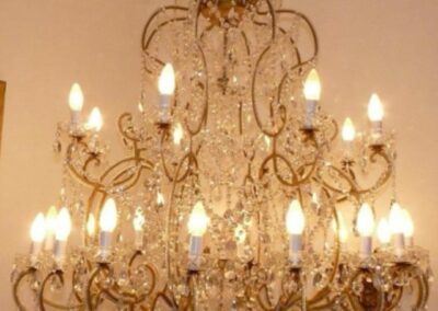 Grand lustre en cristal à 24 lumières