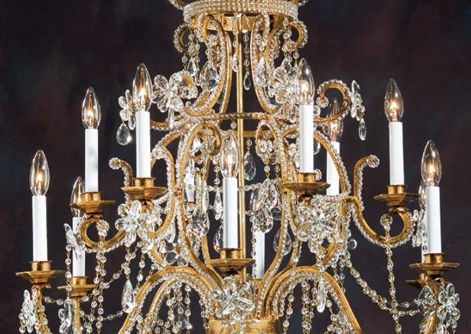 Lustre Baroque en forme de couronne à Pampilles de Cristal