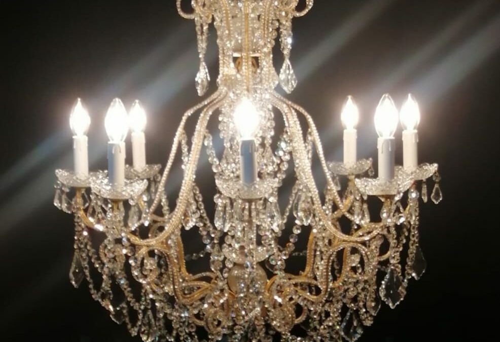 Lustre artisanal en fer forgé façonné à la main