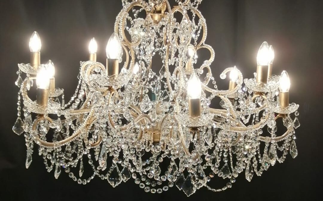 Lustre artisanal pampilles de cristal taillé