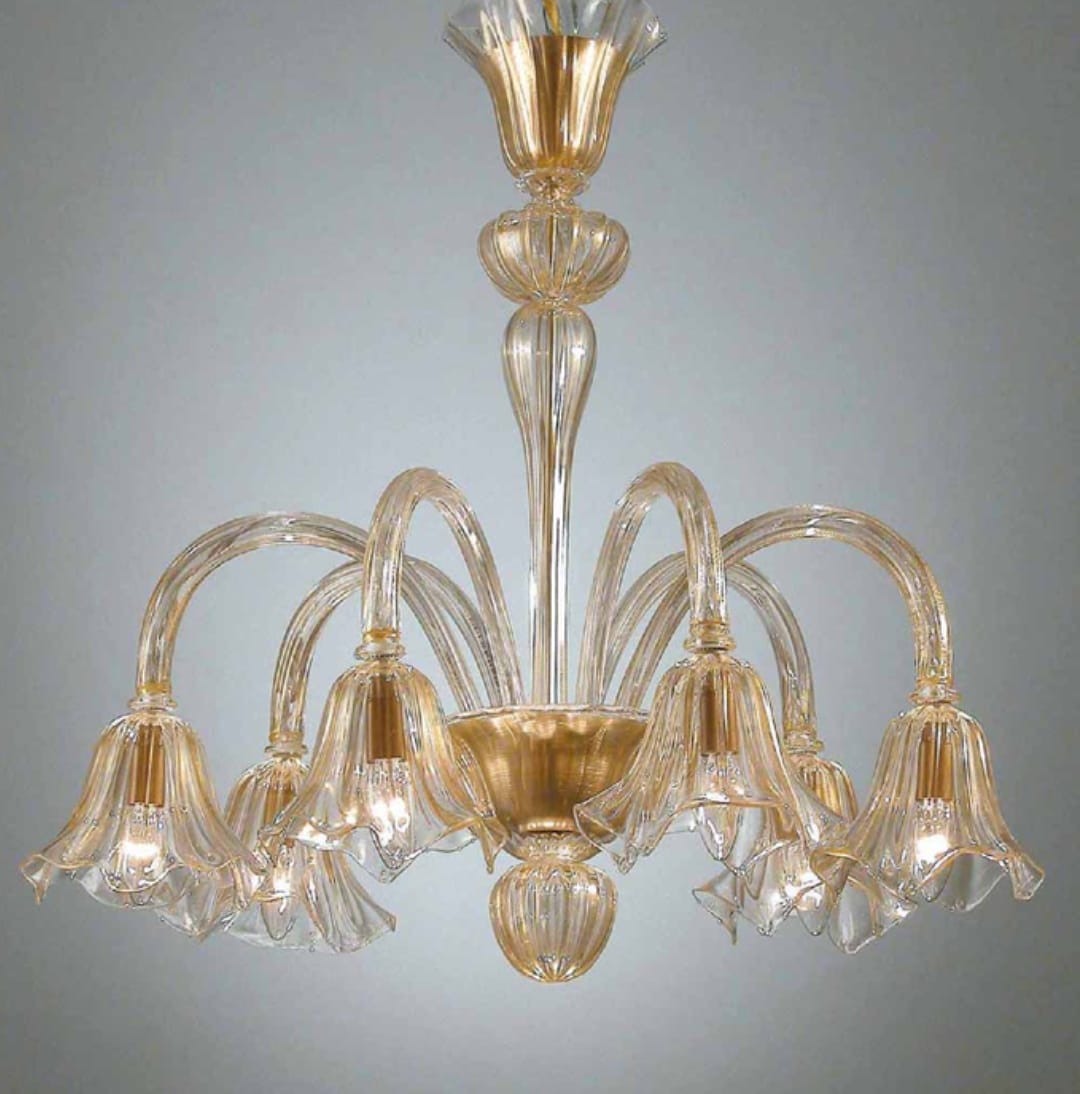 Lustre artisanal de Murano en verre soufflé Lustre artisanal de Murano en verre soufflé