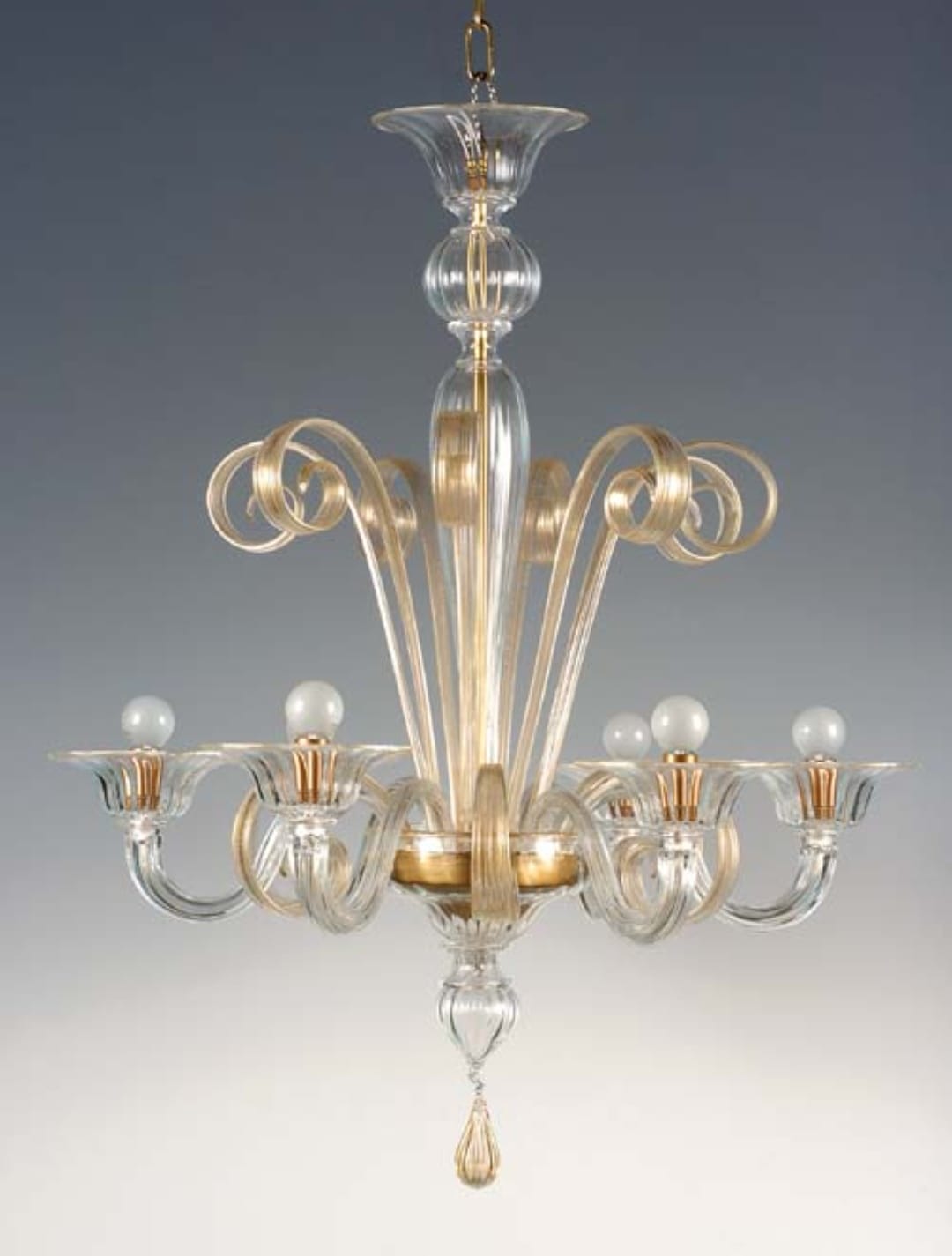 Lustre de Murano en verre soufflé – design moderne classique